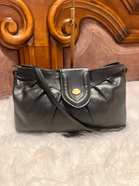 Etienne Aigner Black Leather Shoulder Bag - Picture 12 of 14